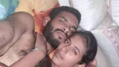 Desi Girl Bating On Video Call New Clip