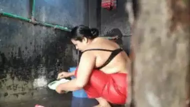 Bangla Vabi bathing