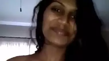 Indian GF Madhu ? Desi Scandals