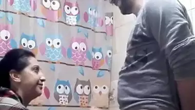 Pakistani bhabhi sucking lund ? Paki oral XXX