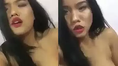 Indian Girl masturbate on Cam saying ?Randi banana?