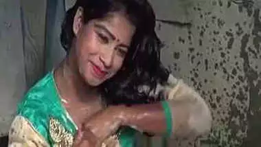 BD girl bathing bath room