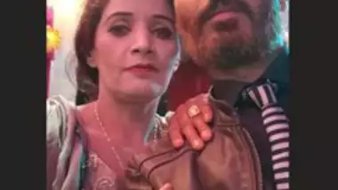 Paki Married Milf Shehnaz Bhabi Fucking & Pics