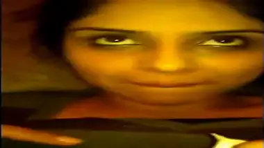 Indian hot bhabhi from Delhi gives blowjob to young guy | mms