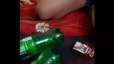 Enjoying Drinks And Delhi Girl?s Sexy Boobs