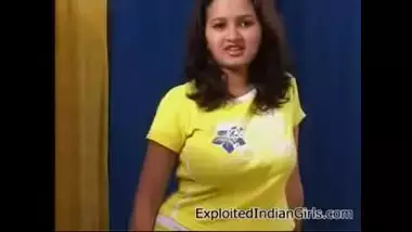Desi porn actress Sanjana?s full show