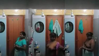 Desi bhabi sex filmed with a ceiling spy camera