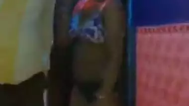 Indian college teen?s naked dance in a private party