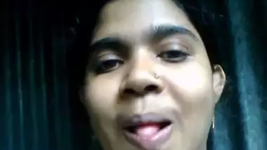 Hindi amateur sex ? cousin sister displays assets awesomely