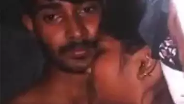 Young Tamil lovers home sex video online