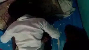 Desi Indian aunty fucking with lover caught on !