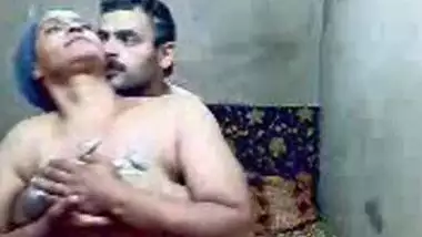Pakistani Desi XXX wife gets hard fucked from behind by her husband?s friend MMS