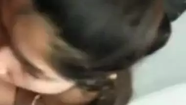 Cute Desi slut sfully deepthroats her lover in amateur XXX clip