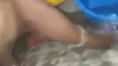 RECORDING HER AUNTY?S PUSSY CLEANING AFTER SEX