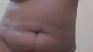 Mona Bhabhi Sexy Moves ? Movies