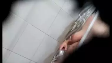 Punjabi Amateur Wife Shower ? Movies