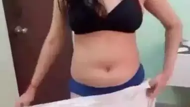 Sradha Bhabhi After Shower ? Movies