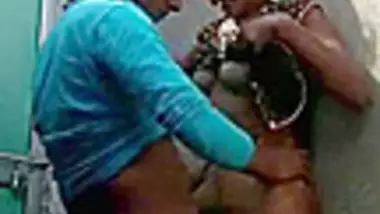 Hot Girl Outdoor Sex With Neighbor ?????????? ???? With Sri Lankan