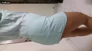 Hot Mumbai Girl Self Stripping ? Movies