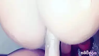 Sri Lankan In Wife Fuck In Sashivindya ??????? ??? ??