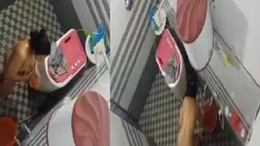 Bhabhi nude bath captured viral