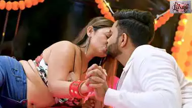 Indian Desi bhabi fucked by devar alone at home real Hindi sex video